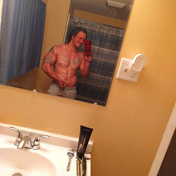 Meet your Posher, JuliAnn - Picture 6 of 16